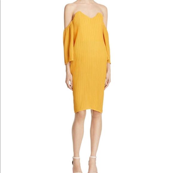 Elliatt Marigold Dress Pleated Off Shoulder - Picture 1 of 8